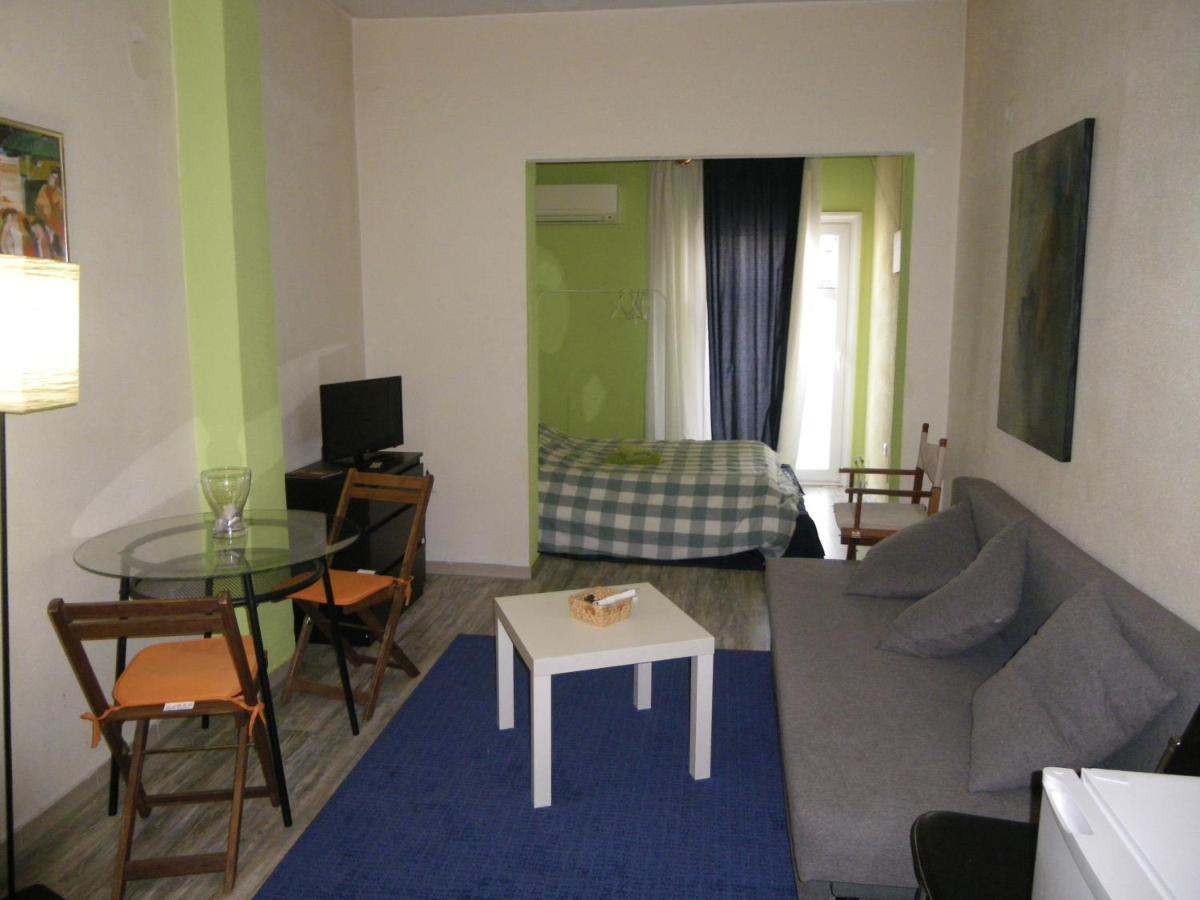 Mini suite neighboring the center Salonicco Esterno foto