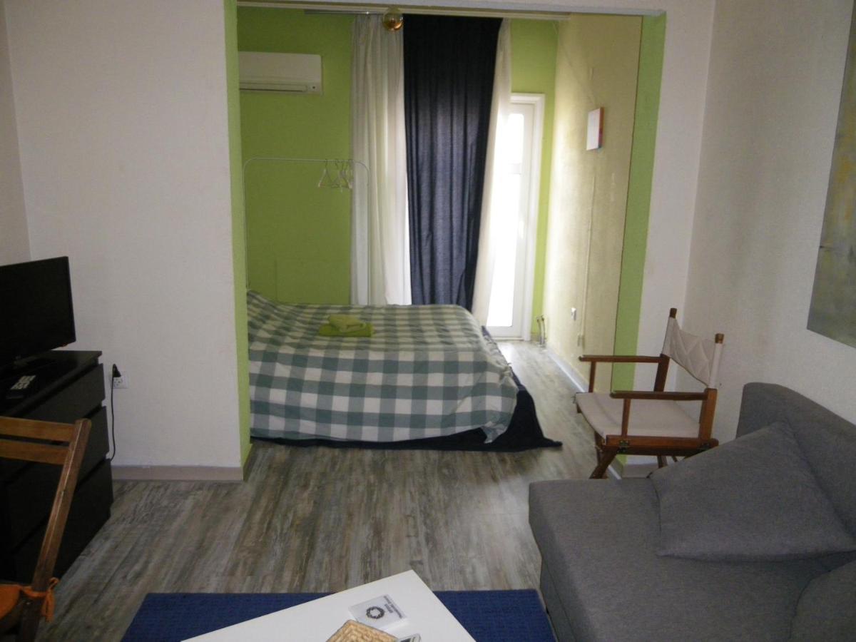Mini suite neighboring the center Salonicco Esterno foto